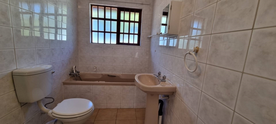 2 Bedroom Property for Sale in Heuwelsig Free State